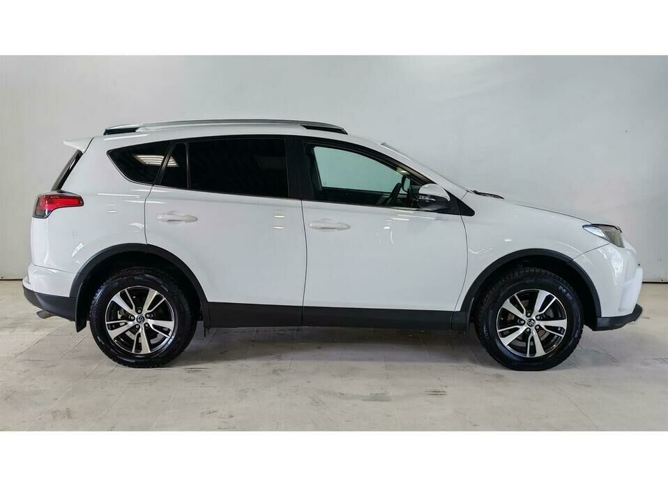 Toyota RAV4 2.0 CVT (146 л.с.)