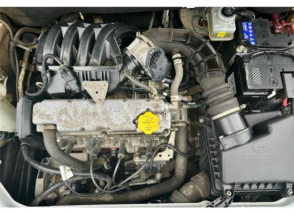 LADA (ВАЗ) Granta, I Рестайлинг 1.6 MT (90 л.с.)