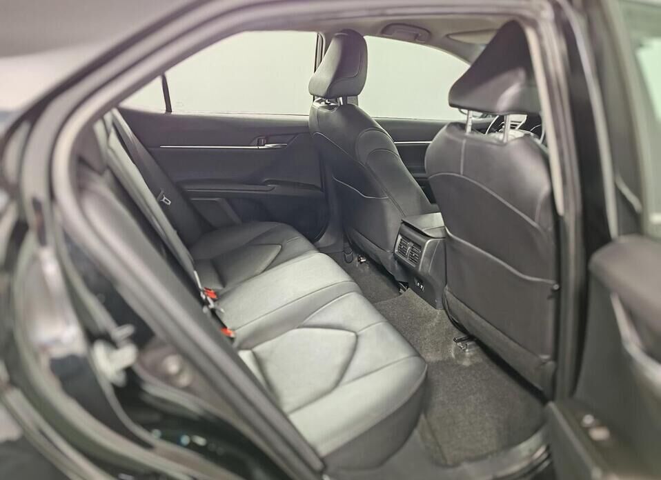 Toyota Camry, VIII (XV70) Рестайлинг 2.5 AT (200 л.с.)