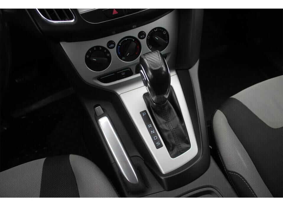 Ford Focus, III 1.6 AMT (125 л.с.)