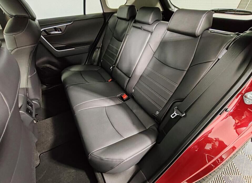 Toyota RAV4, V (XA50) 2.0 CVT (173 л.с.) 4WD