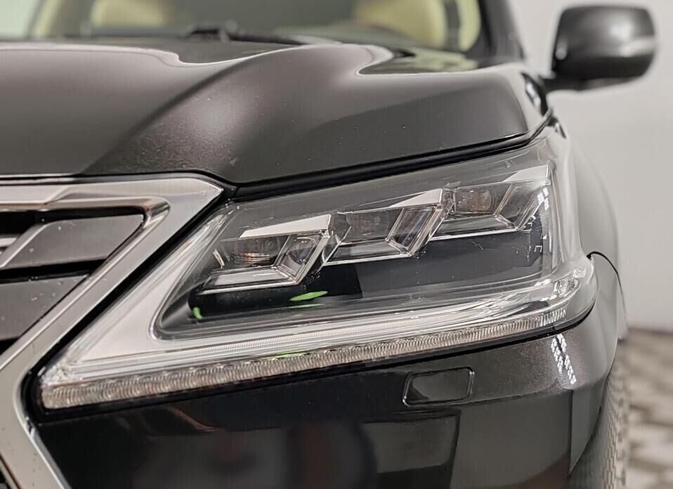 Lexus LX 450d 4.5d AT (272 л.с.) 4WD