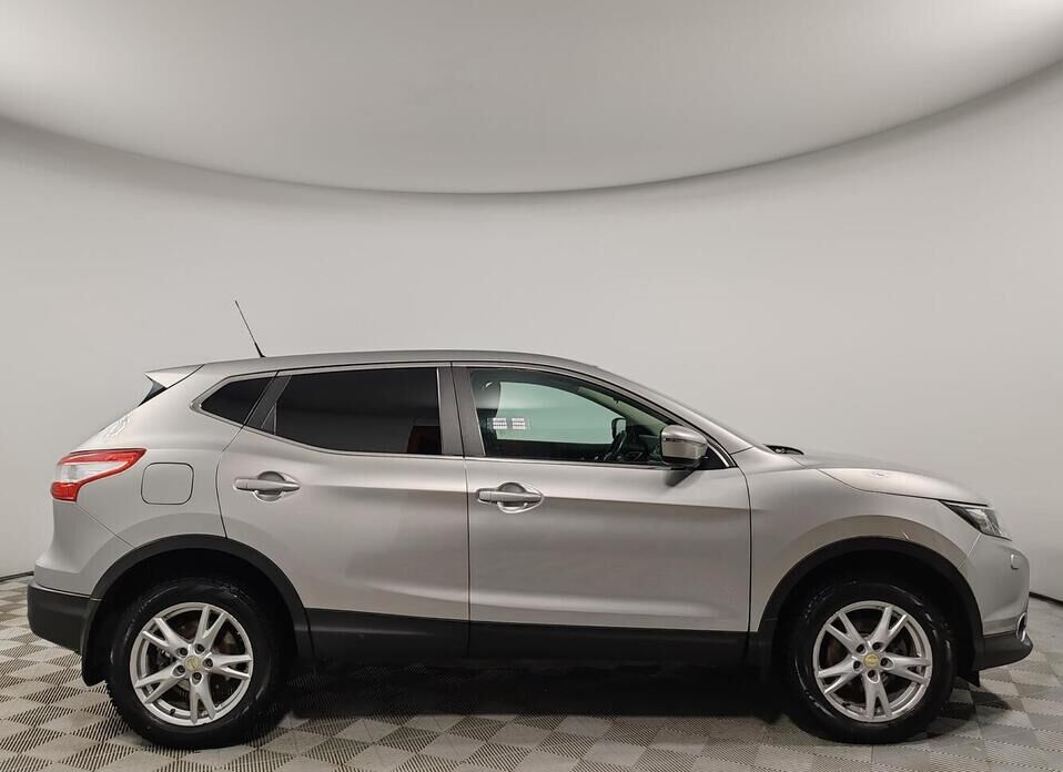 Nissan Qashqai, II 2.0 CVT (144 л.с.) 4WD