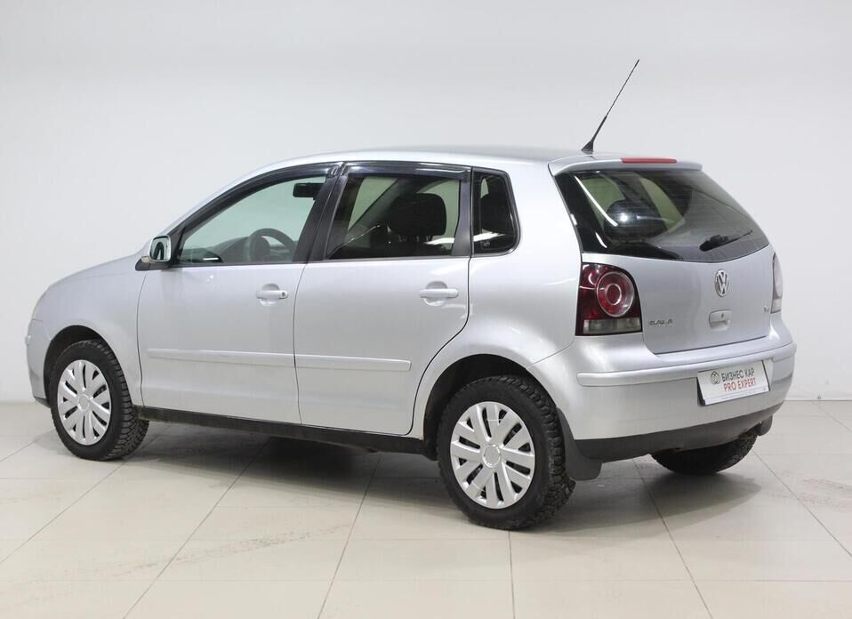 Volkswagen Polo, IV Рестайлинг 1.4 AT (75 л.с.)