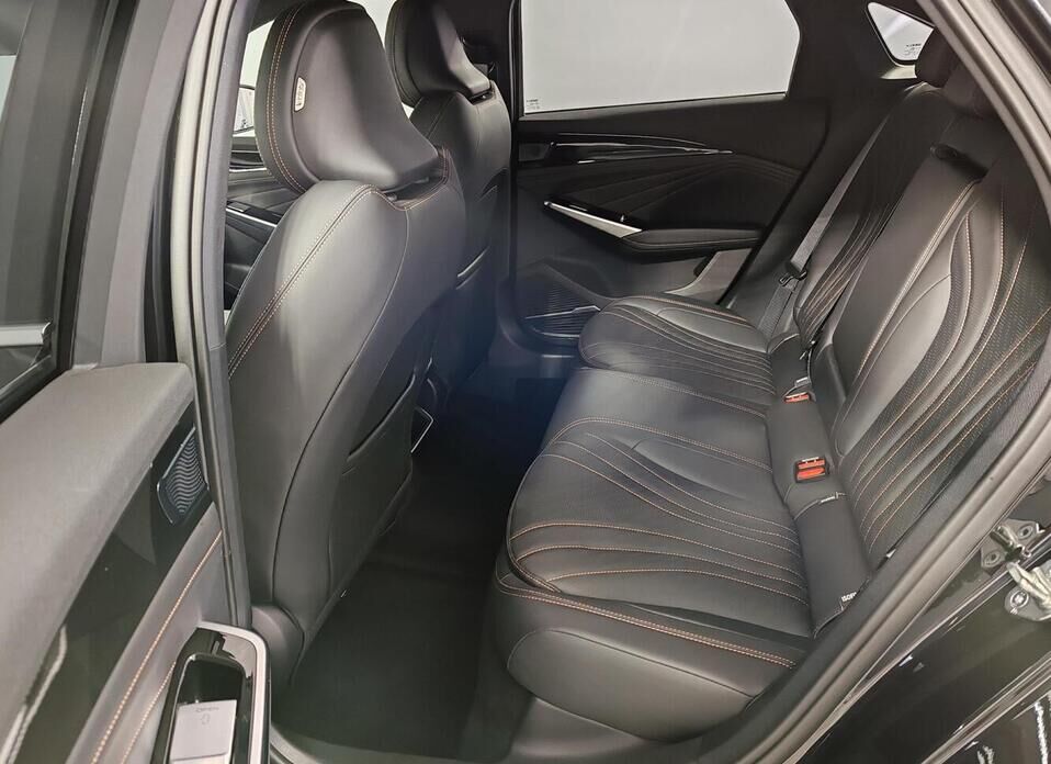 Geely Preface 2.0 AMT (200 л.с.)