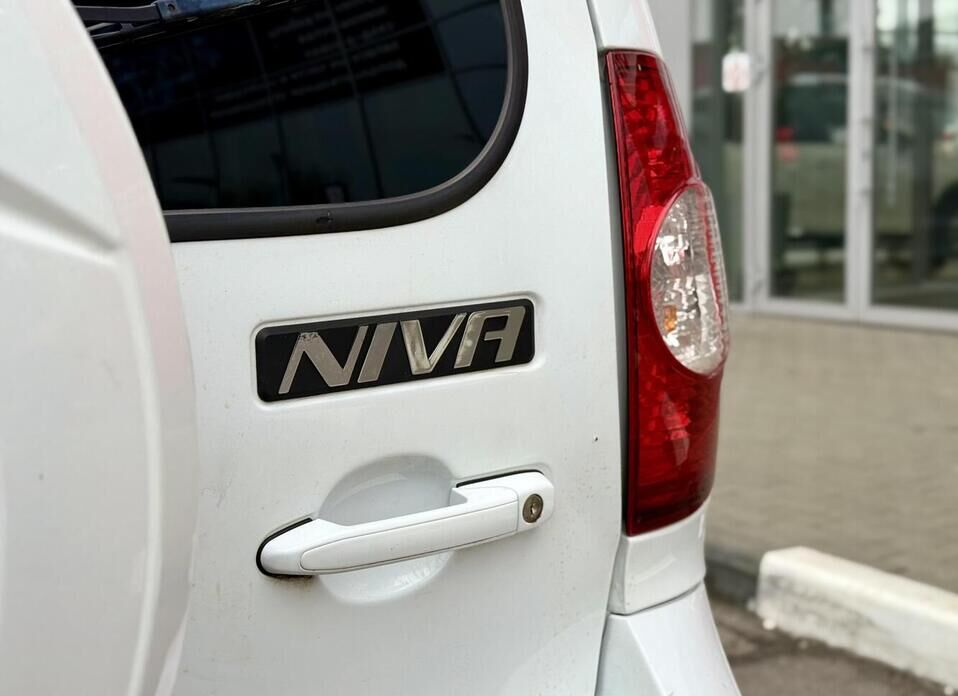 Chevrolet Niva, I Рестайлинг 1.7 MT (80 л.с.) 4WD