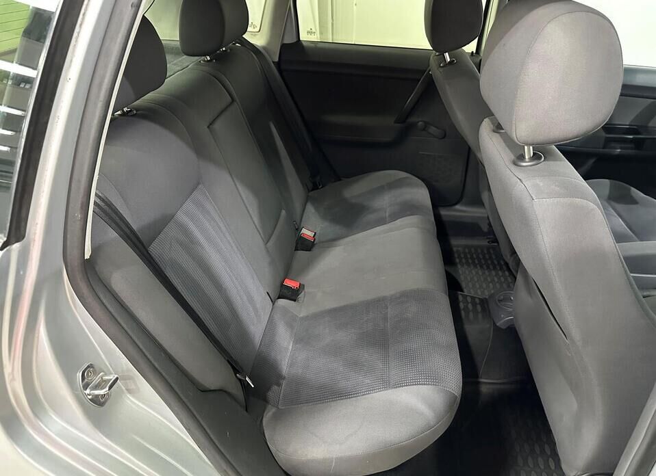 Volkswagen Polo, IV Рестайлинг 1.4 AT (75 л.с.)