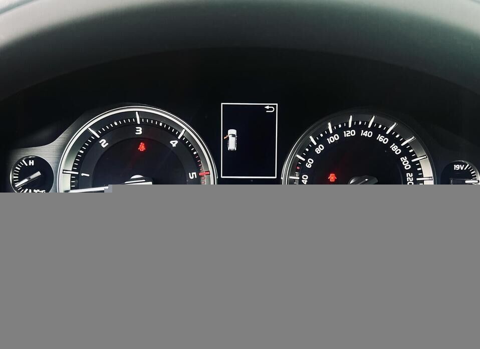 Toyota Land Cruiser, 200 Series Рестайлинг 2 4.5d AT (249 л.с.) 4WD