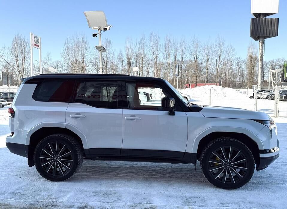 Lexus GX, III 550 3.4 AT (354 л.с.) 4WD