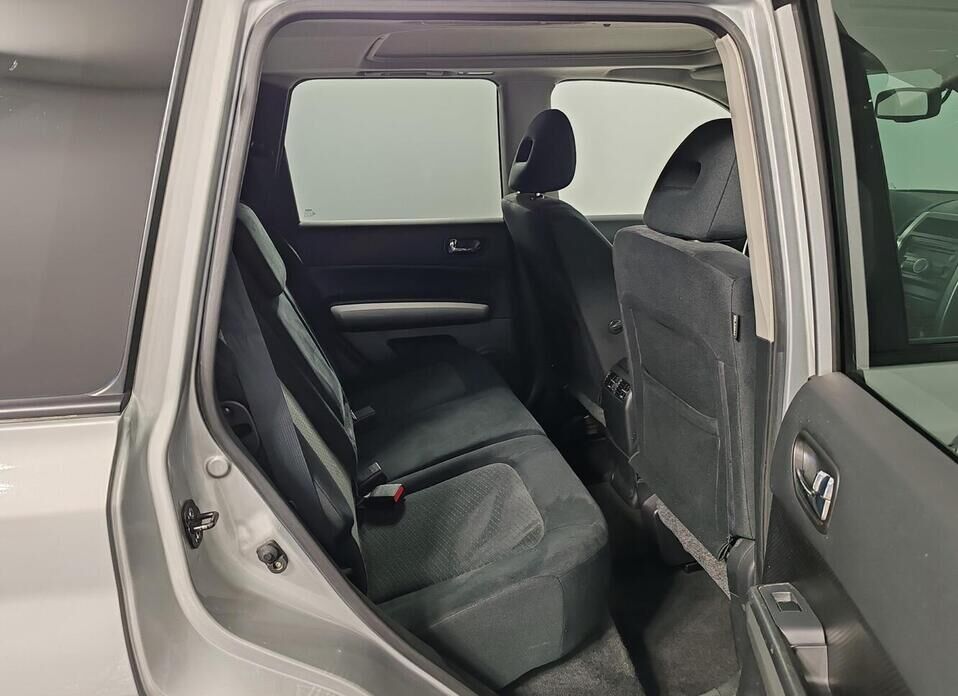 Nissan X-Trail, II Рестайлинг 2.0 CVT (141 л.с.) 4WD