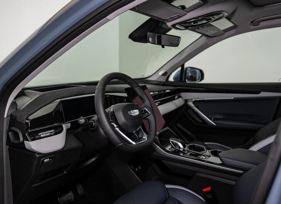 Geely Atlas, II 2.0 AT (200 л.с.) 4WD