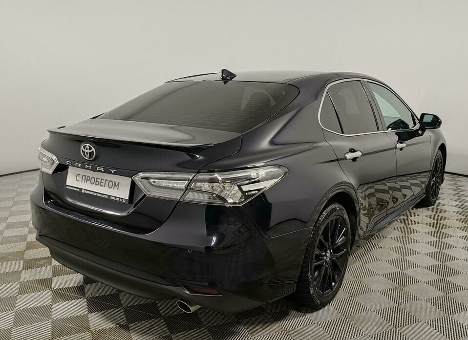 Toyota Camry 2.5 AT (181 л.с.)