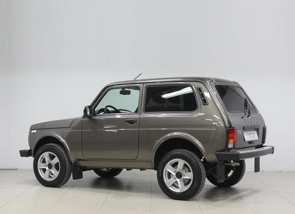LADA (ВАЗ) Niva Legend 1.7 MT (83 л.с.) 4WD
