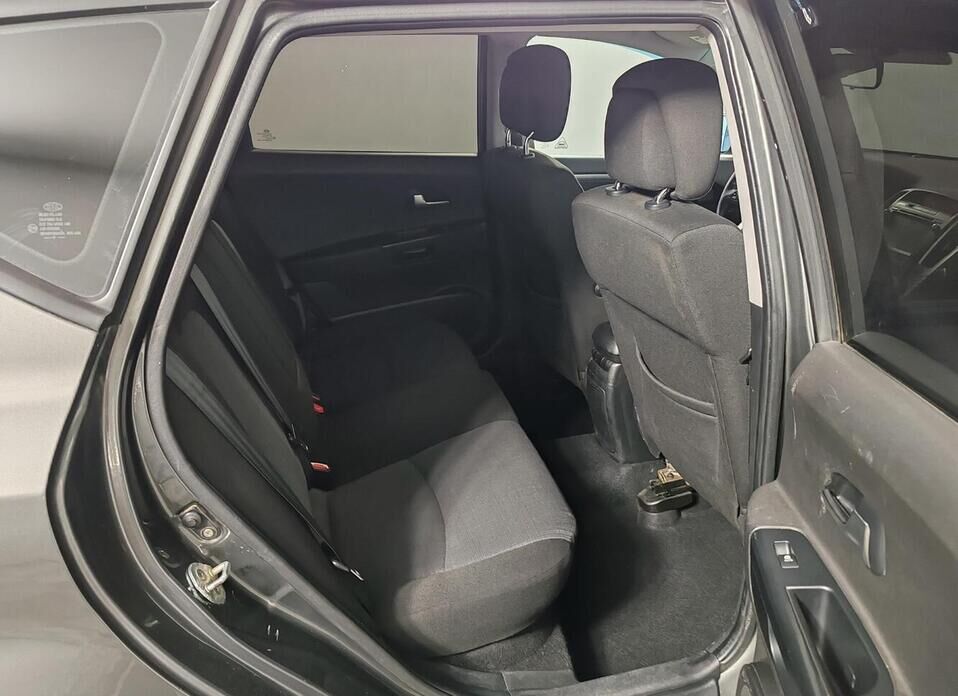 Kia Ceed, I Рестайлинг 1.6 MT (122 л.с.)