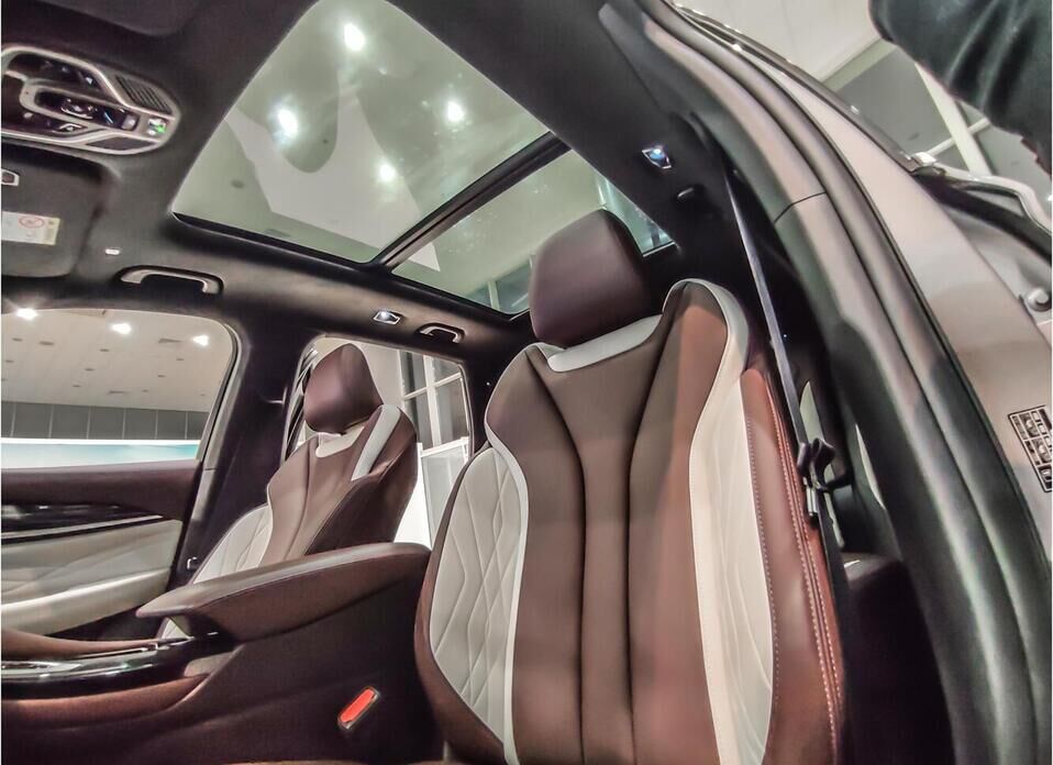 Geely Monjaro 2.0 AT (238 л.с.) 4WD