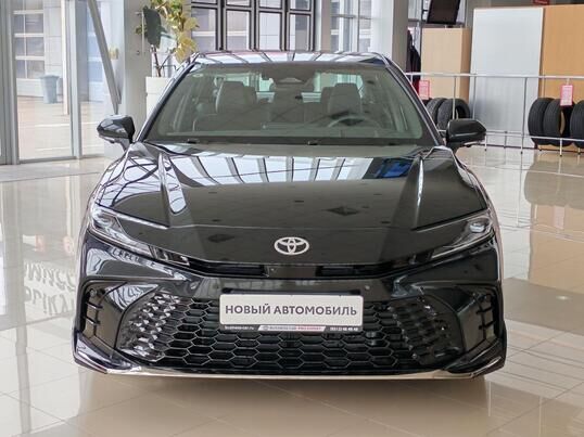 Toyota Camry, 2025&nbsp;г., 18&nbsp;км