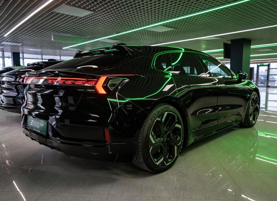 Zeekr 001 100 kWh Electro AT (400 кВт) 4WD