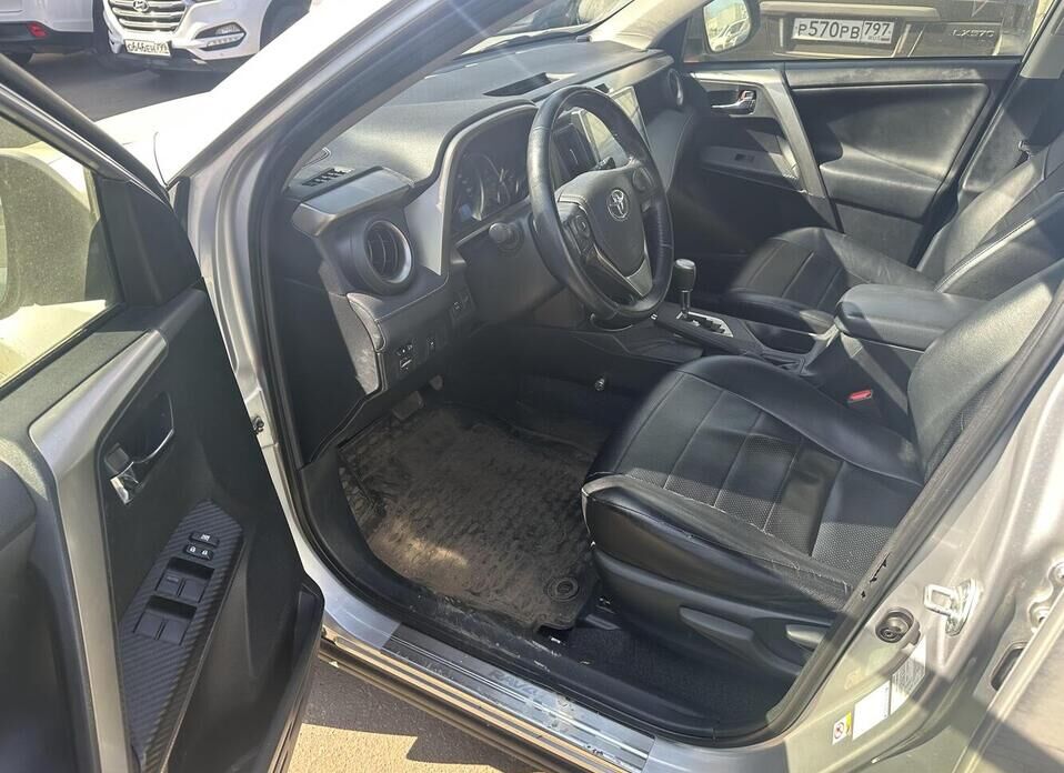 Toyota RAV4, IV (XA40) 2.0 CVT (146 л.с.) 4WD