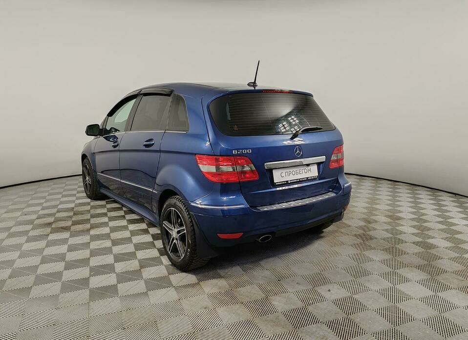 Mercedes-Benz B-Класс 200 2.0 CVT (136 л.с.)