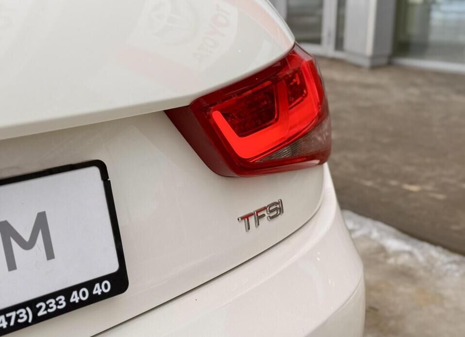 Audi A1, I (8X) 1.4 AMT (122 л.с.)