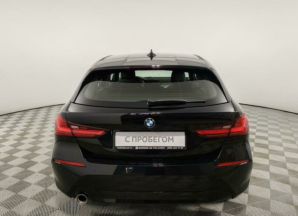 BMW 1 серии 118i 1.5 AMT (140 л.с.)