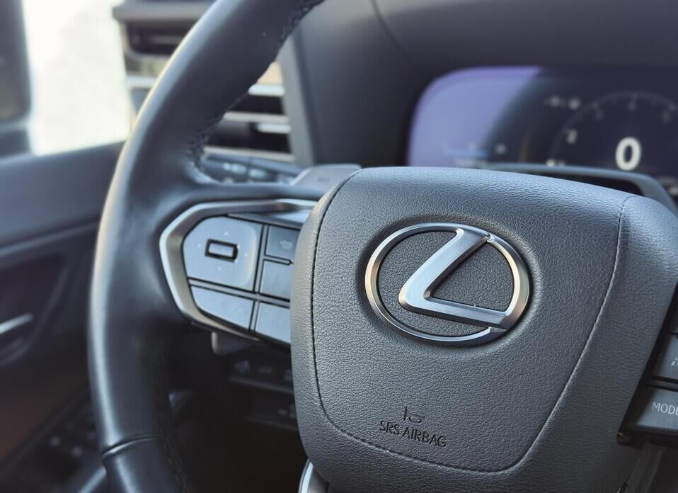 Lexus GX, III 550 3.4 AT (354 л.с.) 4WD