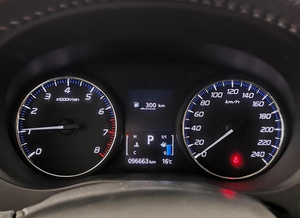 Mitsubishi Outlander, III Рестайлинг 3 2.0 CVT (146 л.с.)