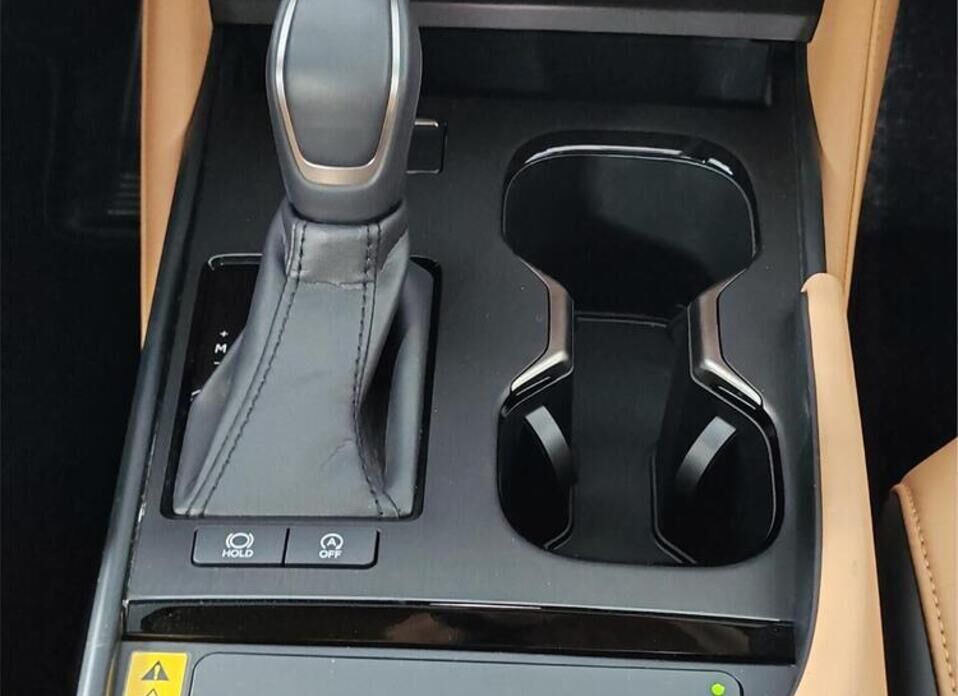 Lexus ES, VII Рестайлинг 2 200 2.0 CVT (173 л.с.)