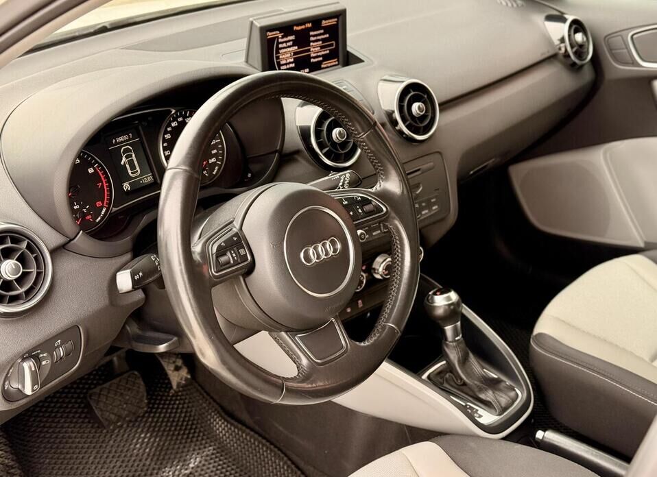 Audi A1, I (8X) 1.4 AMT (122 л.с.)