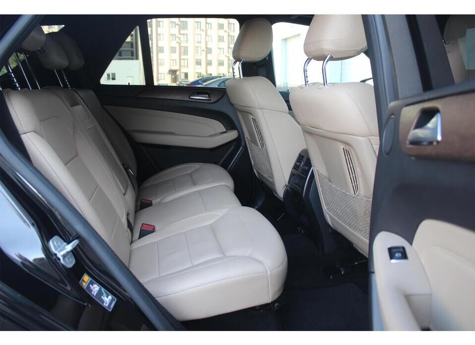 Mercedes-Benz M-Класс 350 CDI 3.0d AT (249 л.с.) 4WD