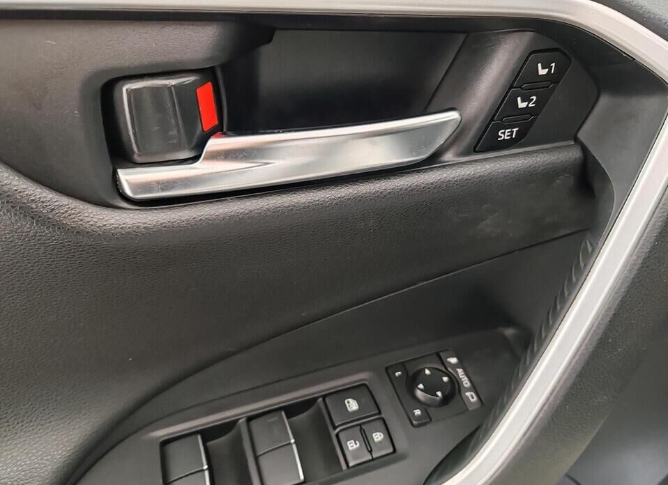 Toyota RAV4, V (XA50) 2.5 AT (199 л.с.) 4WD