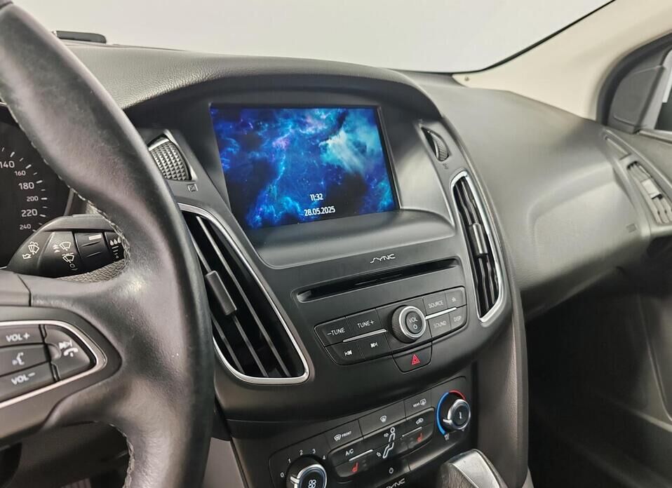 Ford Focus 1.6 AMT (105 л.с.)