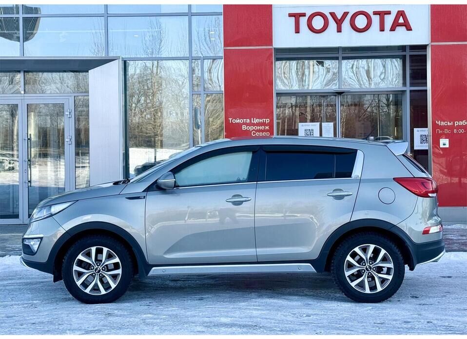 Kia Sportage, III Рестайлинг 2.0 AT (150 л.с.) 4WD