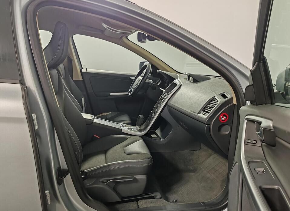 Volvo XC60, I 2.4d AT (175 л.с.)