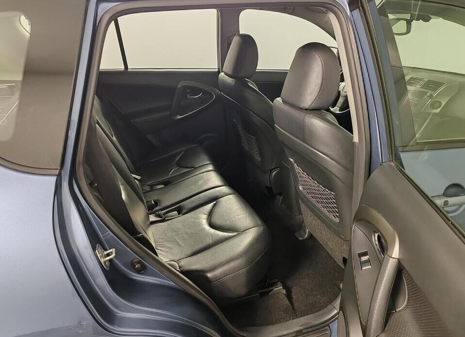 Toyota RAV4 2.0 AT (152 л.с.) 4WD