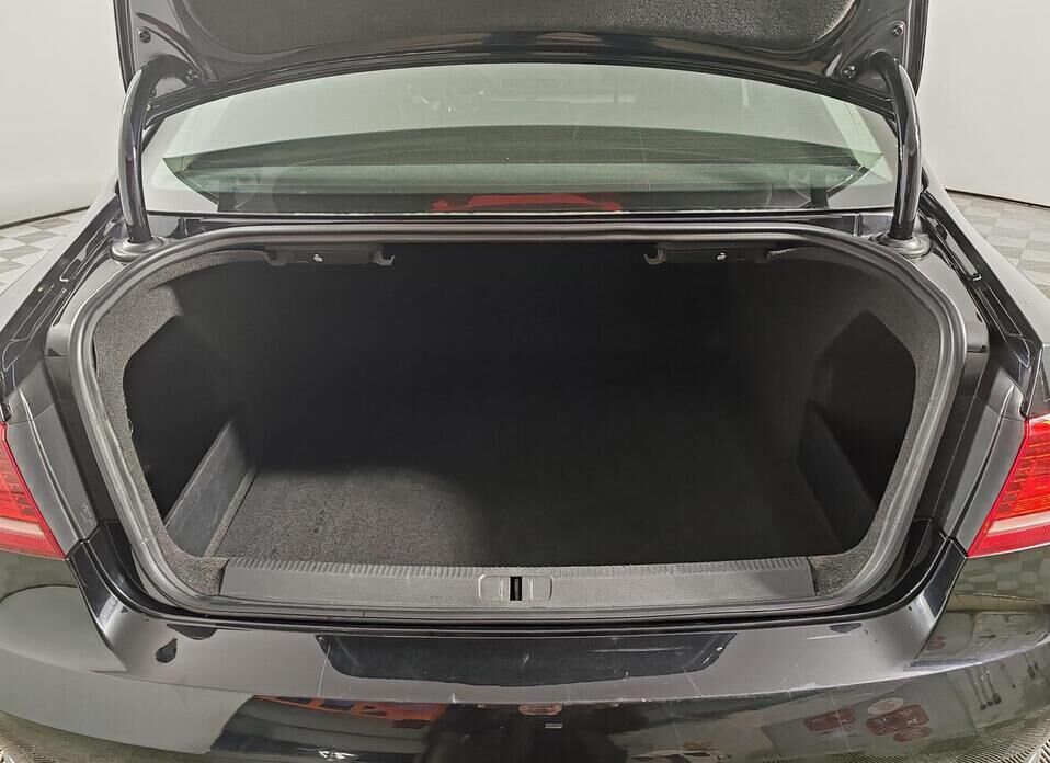 Volkswagen Passat, B7 1.8 AMT (152 л.с.)