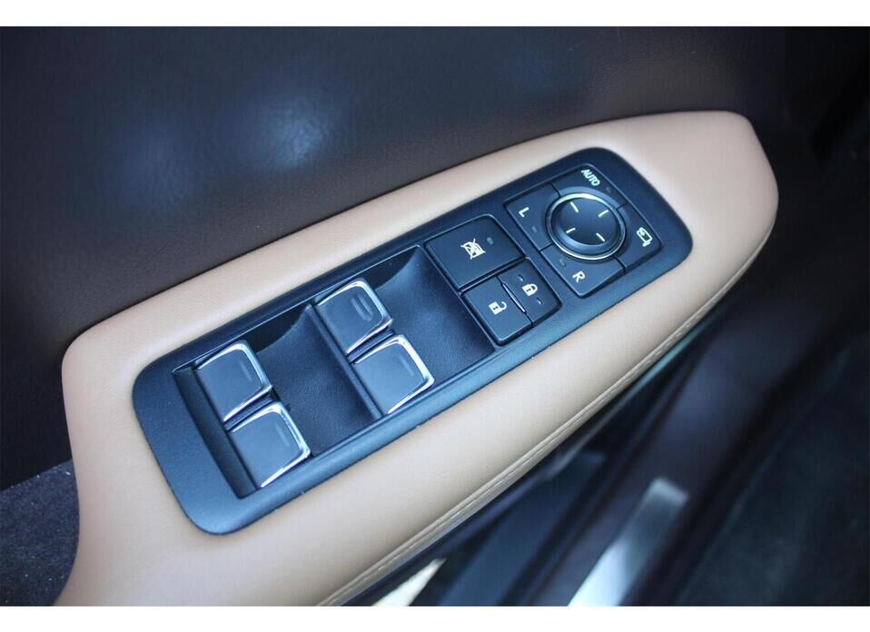 Lexus RX, IV 300 2.0 AT (238 л.с.) 4WD