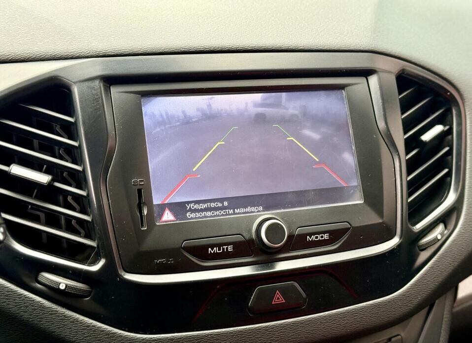 LADA (ВАЗ) Vesta, I 1.6 MT (106 л.с.)