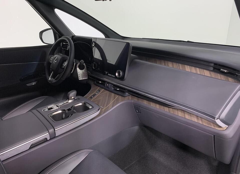 Lexus LM, II 350h 2.5hyb CVT (190 л.с.) 4WD