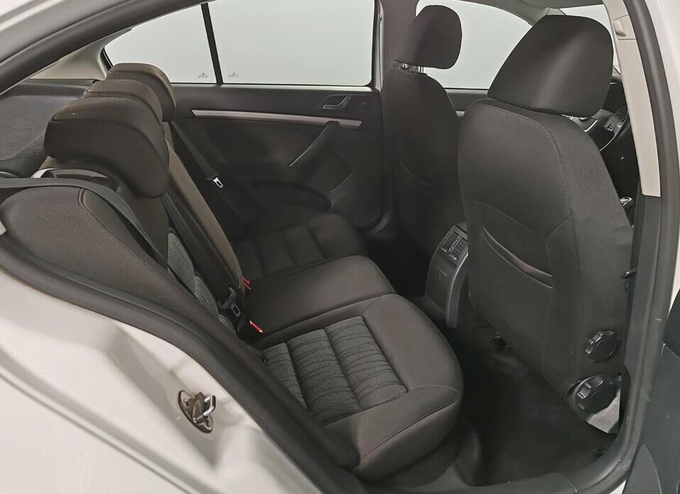 Skoda Octavia 1.8 MT (152 л.с.)
