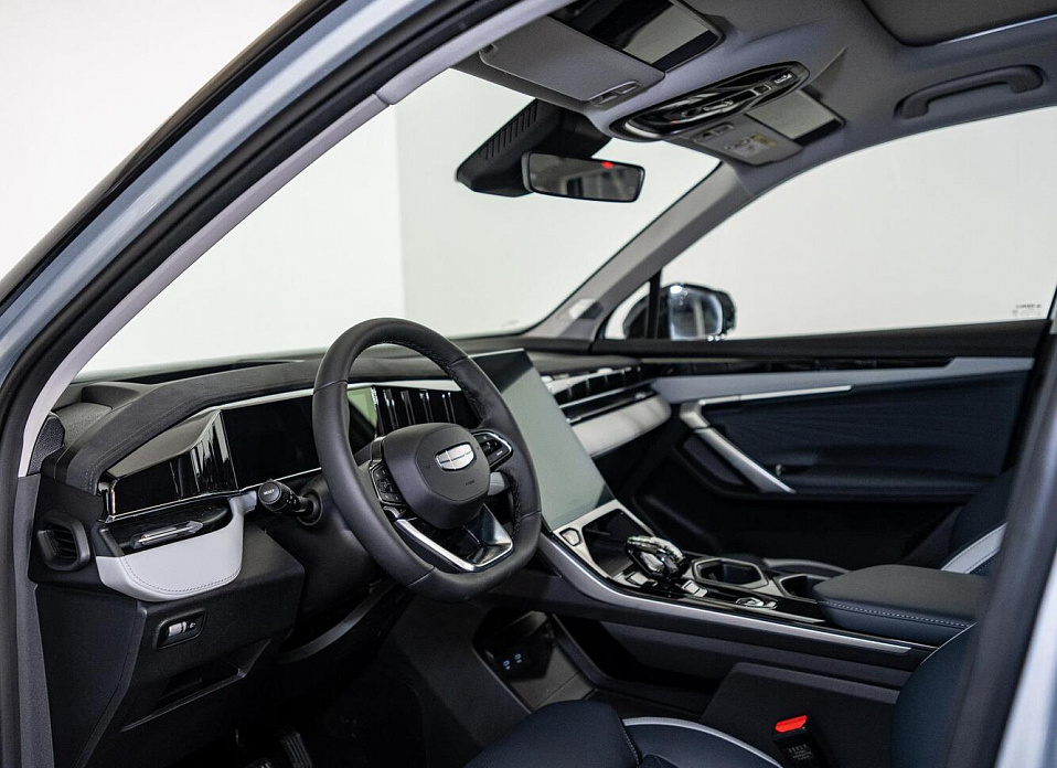 Geely Atlas, II 2.0 AT (200 л.с.) 4WD