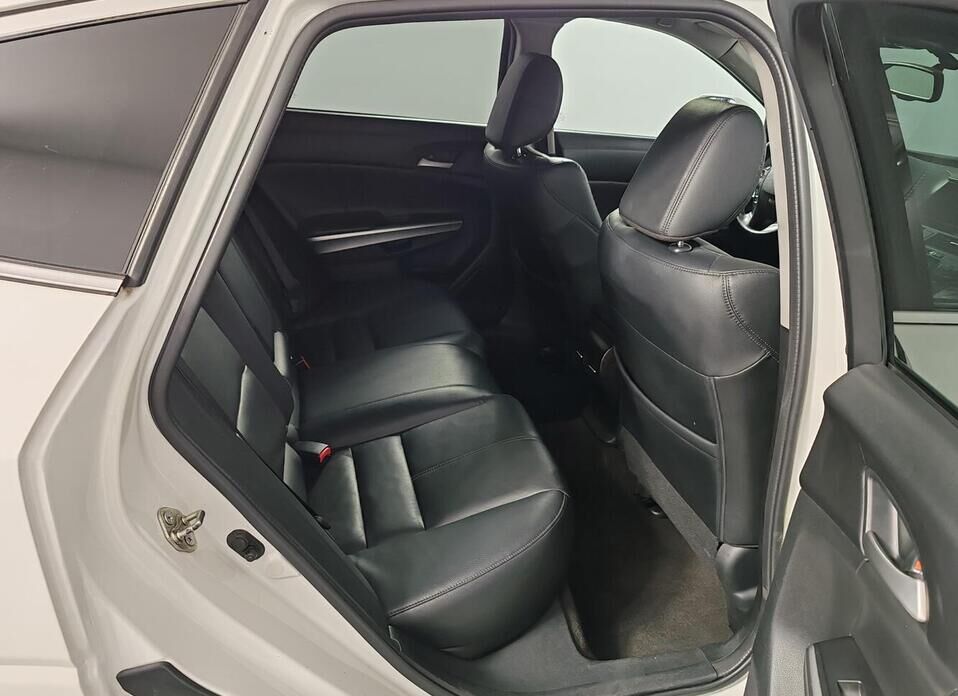 Honda Crosstour 2.4 AT (194 л.с.)