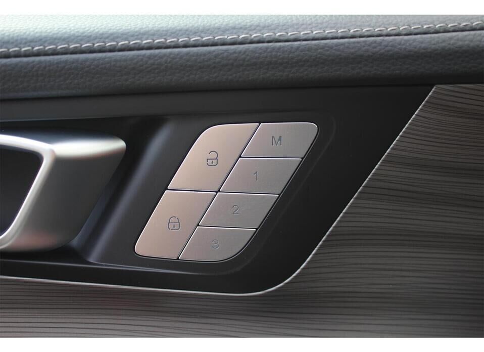 Chery Tiggo 8 Pro e+ 1.5hyb AT (235 л.с.)