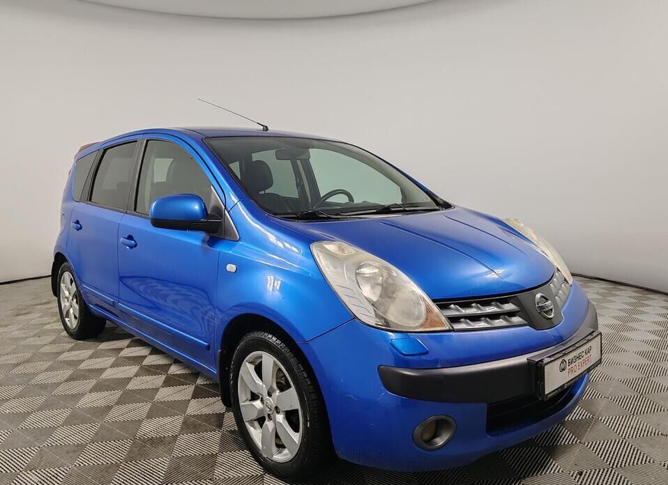 Nissan Note, I 1.6 AT (110 л.с.)
